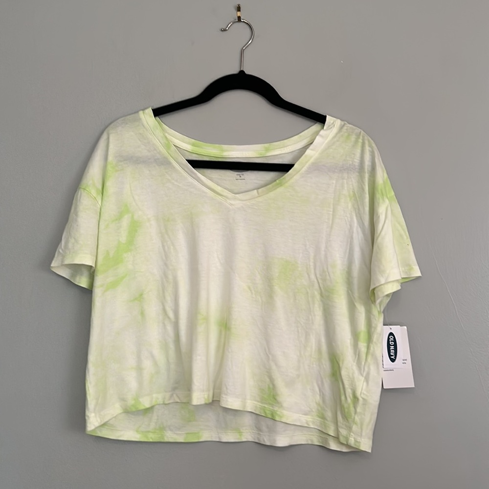 NWT yellowy green and white Old Navy crop tshirt size medium